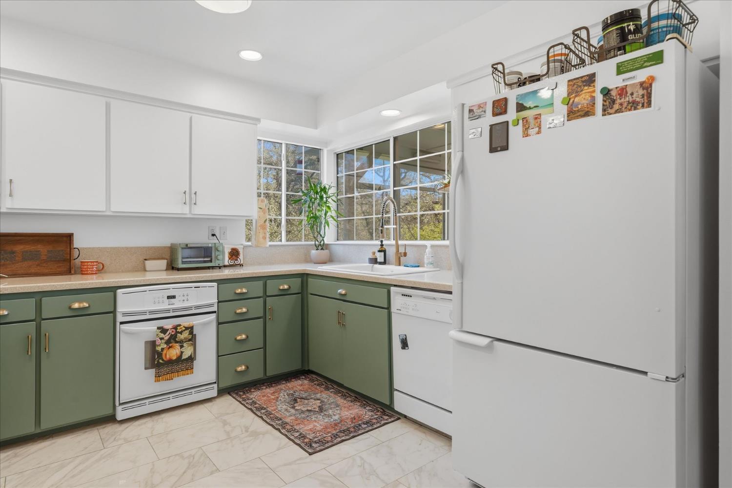 32169 Maranatha Dr, North Fork, CA 93643