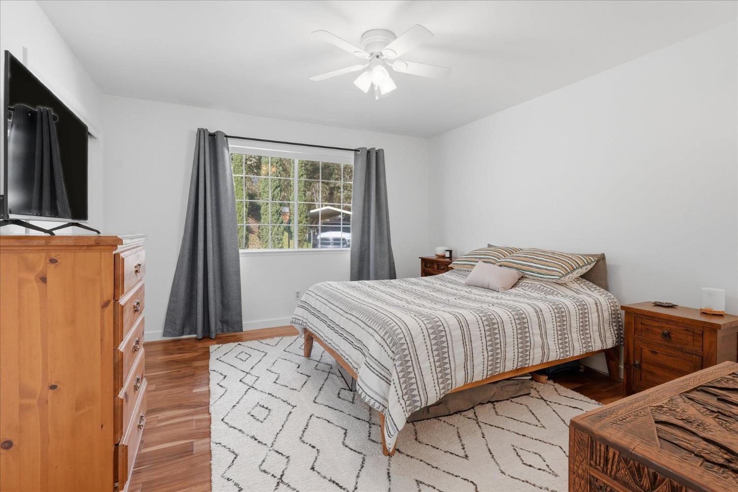 32169 Maranatha Dr, North Fork, CA 93643