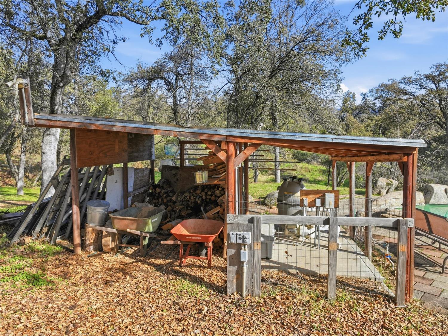 32169 Maranatha Dr, North Fork, CA 93643