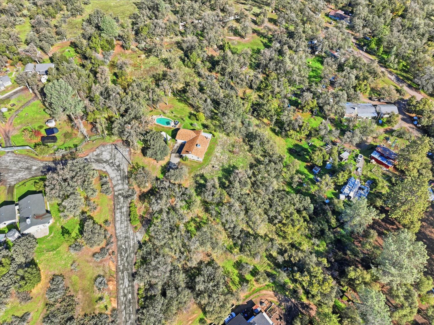 32169 Maranatha Dr, North Fork, CA 93643