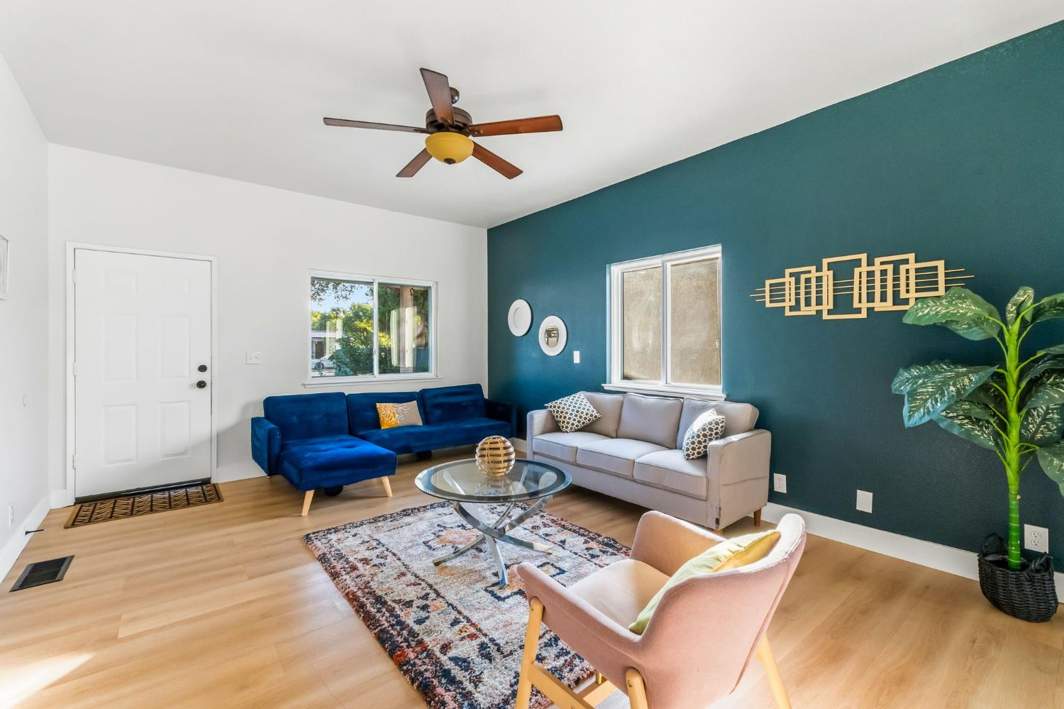 3515 E Lowe Ave, Fresno, CA 93702