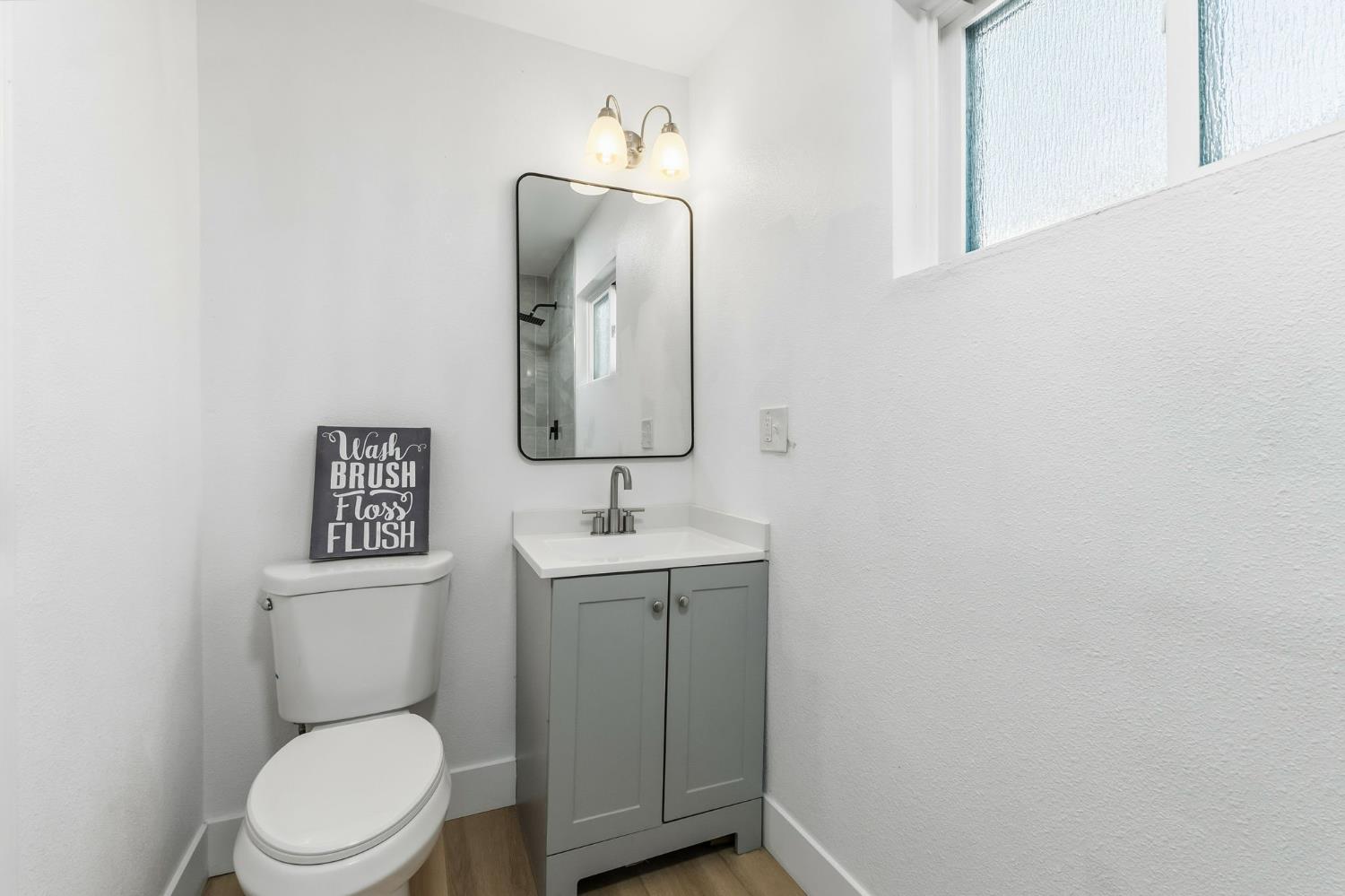 3515 E Lowe Ave, Fresno, CA 93702