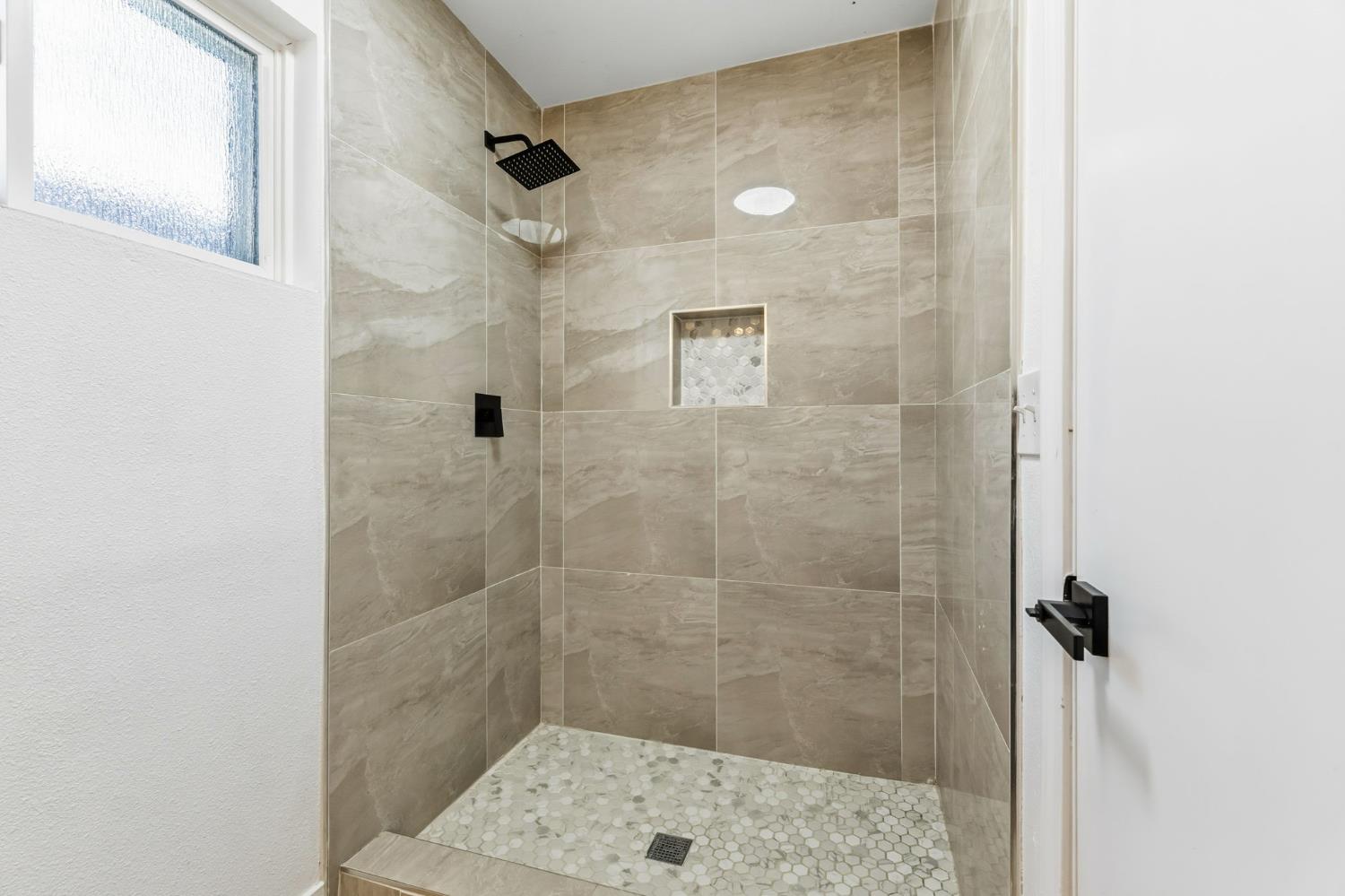 3515 E Lowe Ave, Fresno, CA 93702