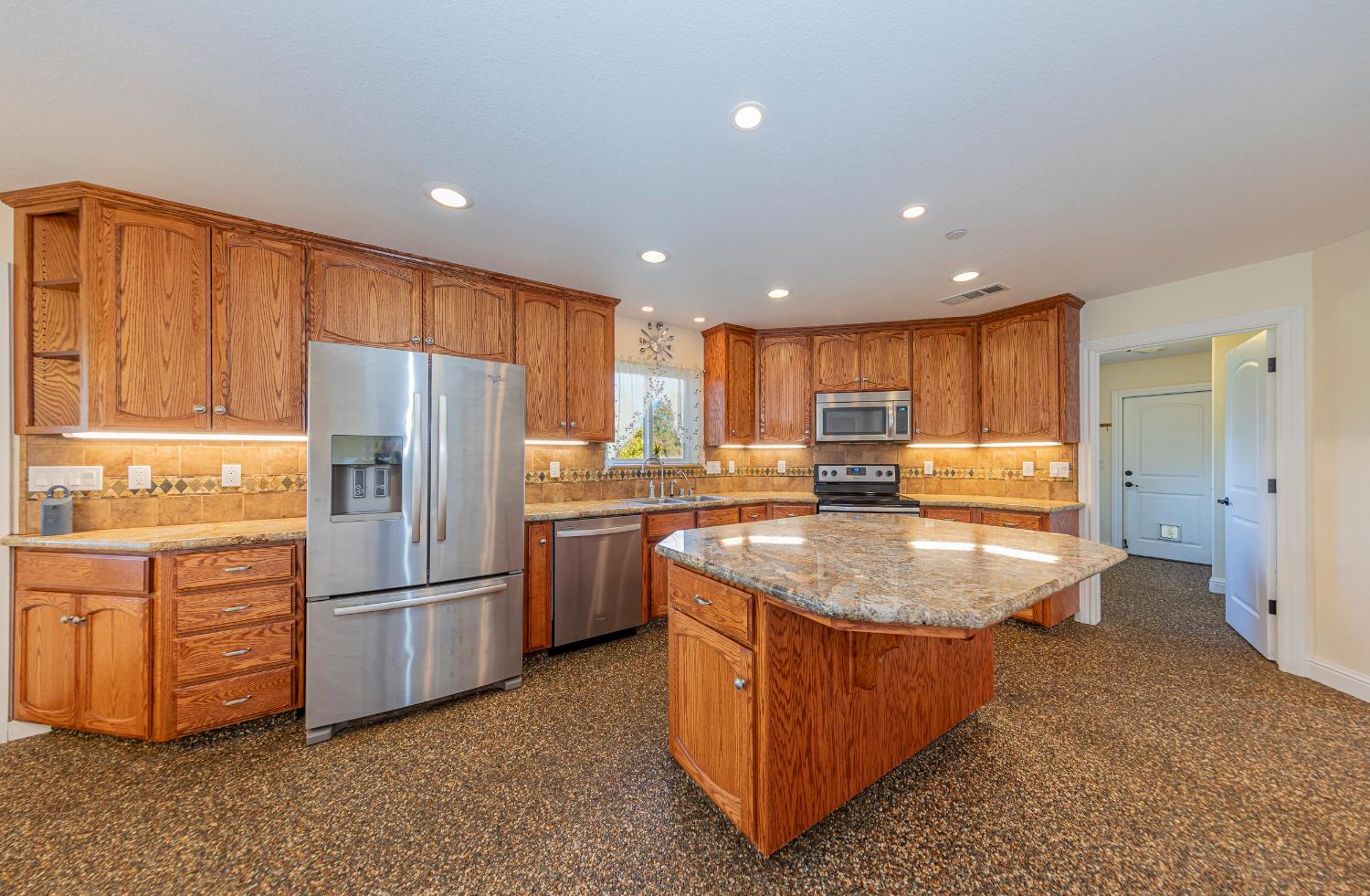 33099 Road 800, Raymond, CA 93653