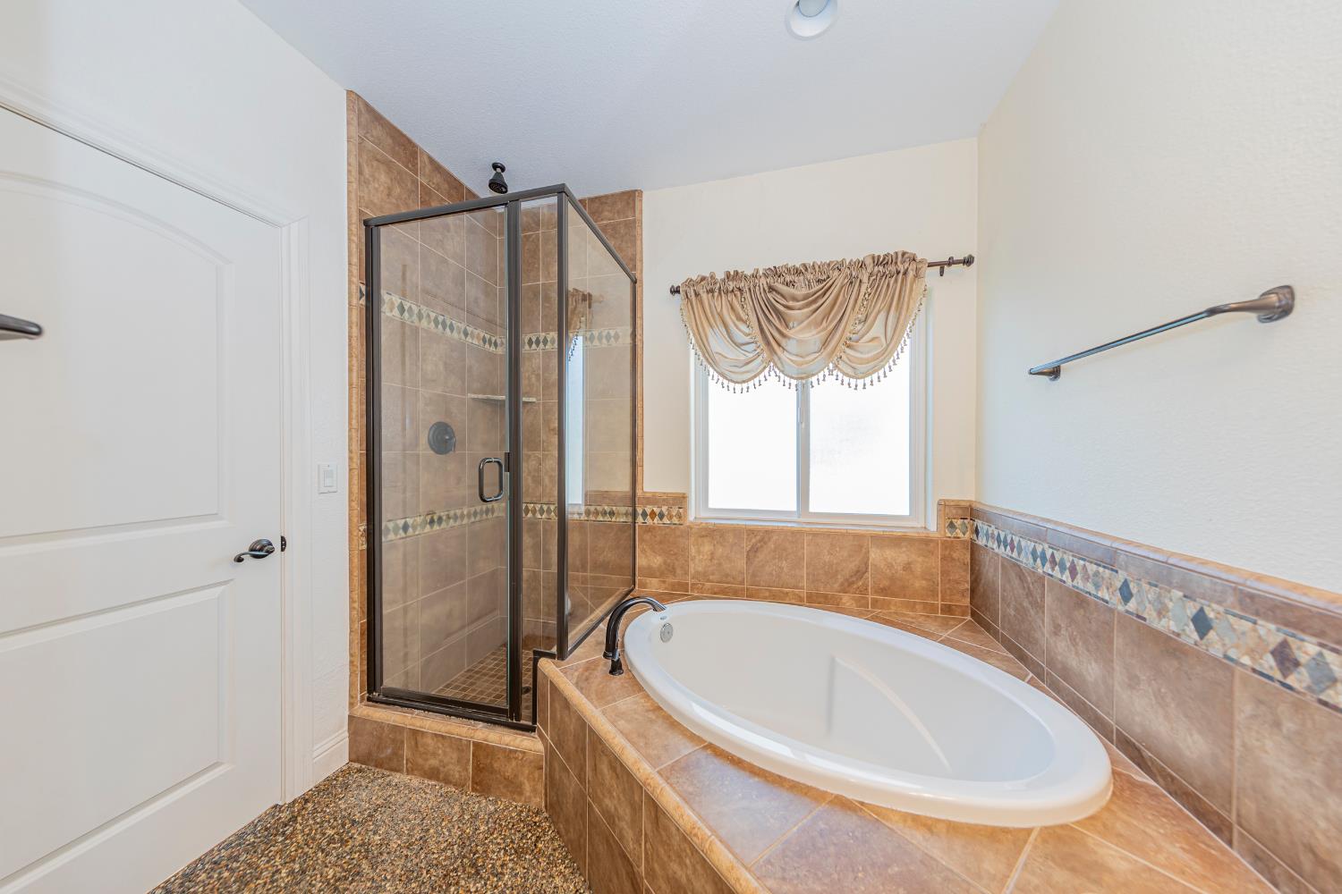 33099 Road 800, Raymond, CA 93653