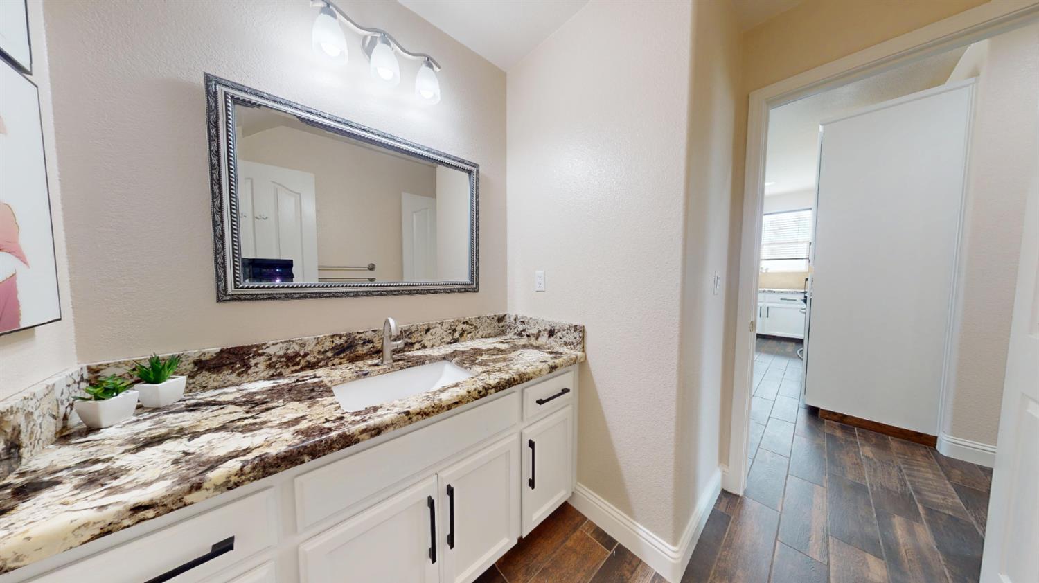 850 Romero Ave, Parlier, CA 93648