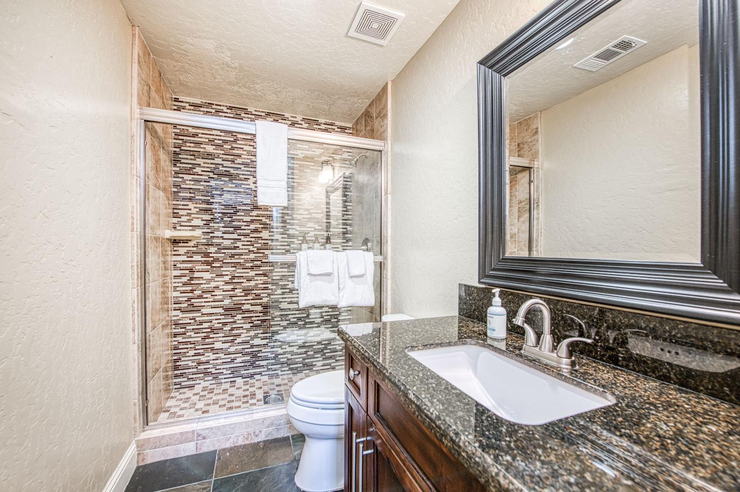 40722 Village Pass Ln, Shaver Lake, CA 93664