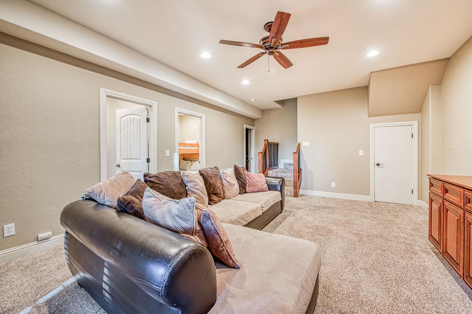 40722 Village Pass Ln, Shaver Lake, CA 93664