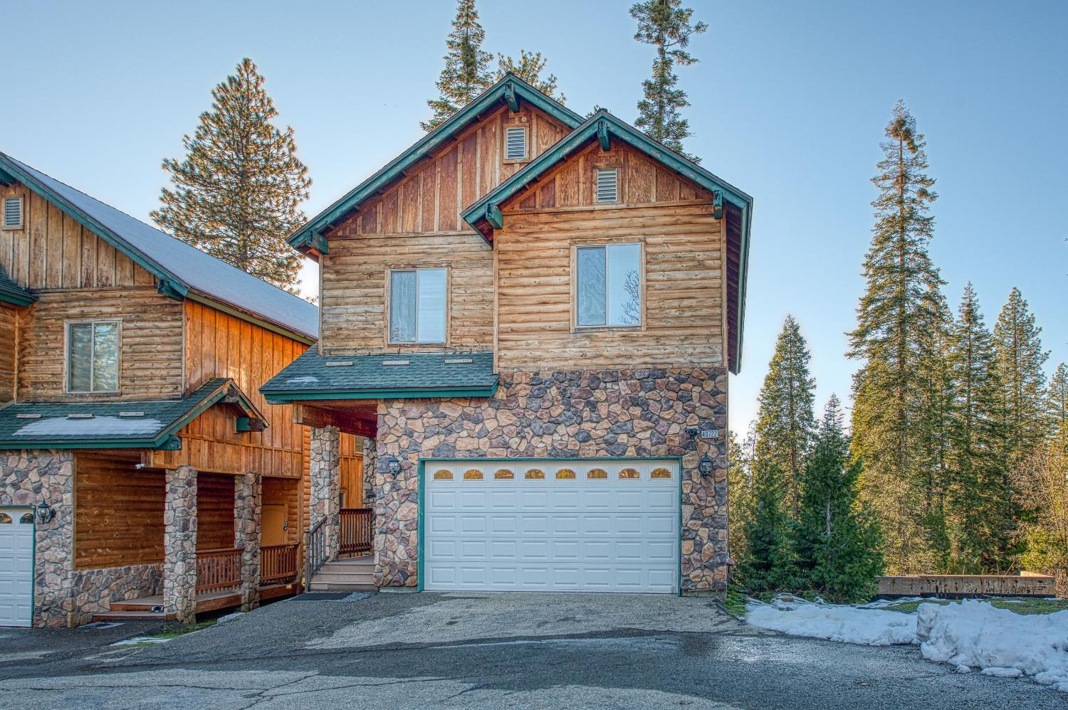 40722 Village Pass Ln, Shaver Lake, CA 93664