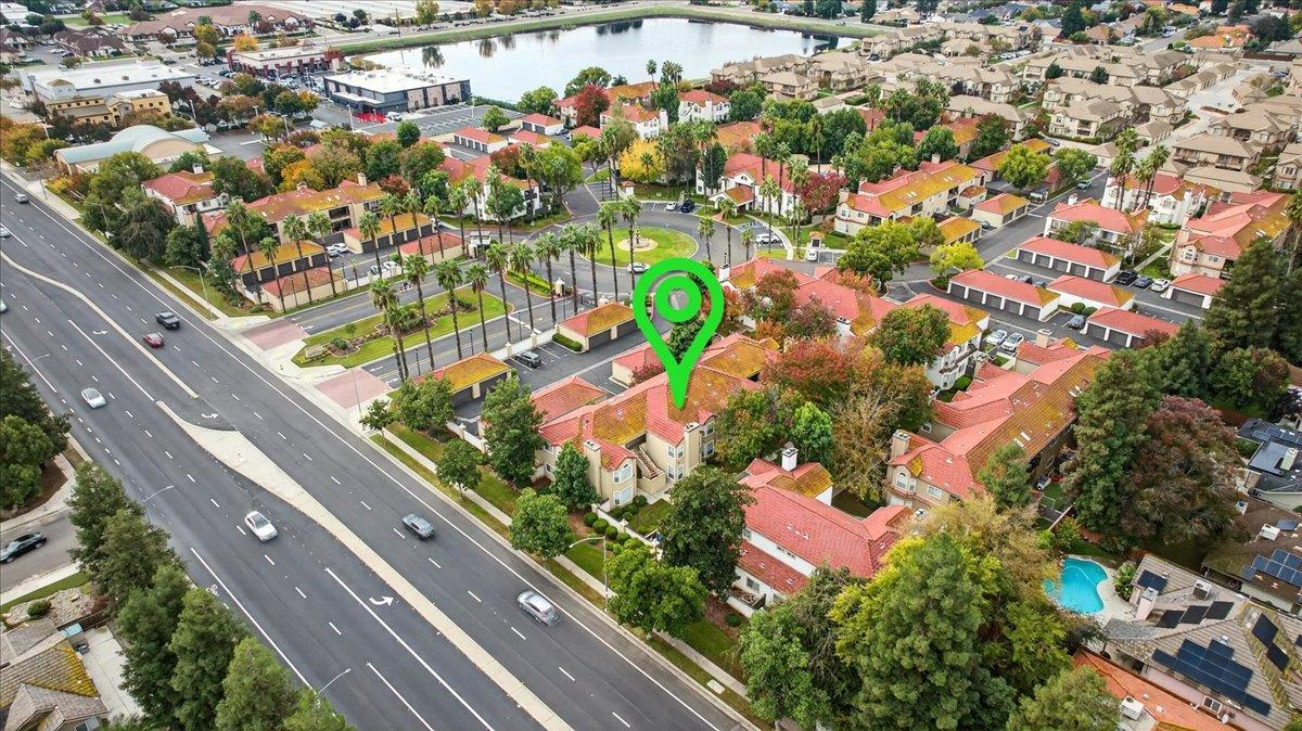 8153 N Cedar Ave #212, Fresno, CA 93720