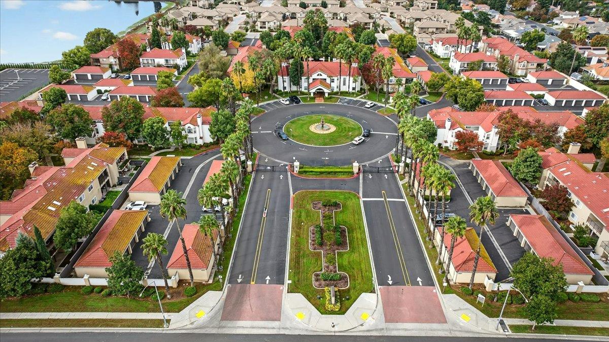 8153 N Cedar Ave #212, Fresno, CA 93720