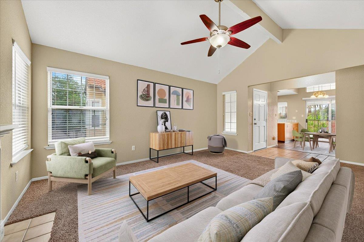 8153 N Cedar Ave #212, Fresno, CA 93720