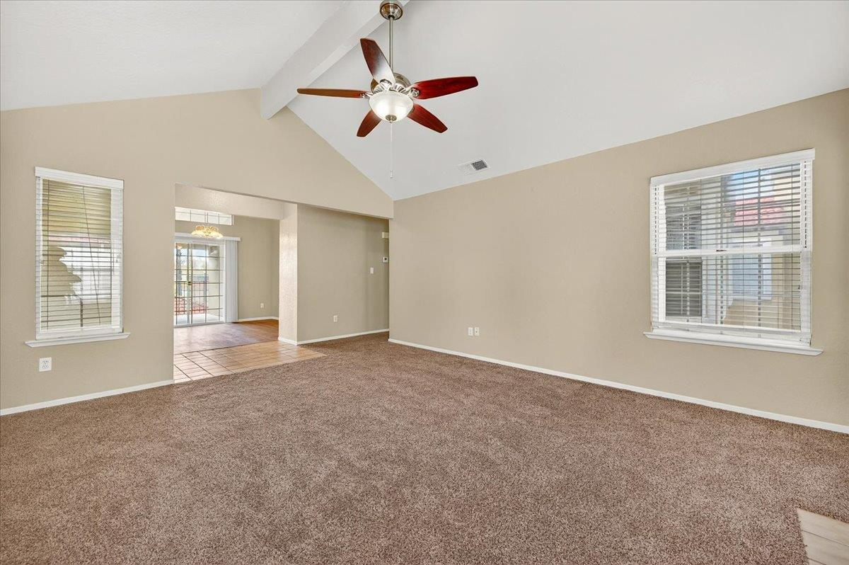 8153 N Cedar Ave #212, Fresno, CA 93720