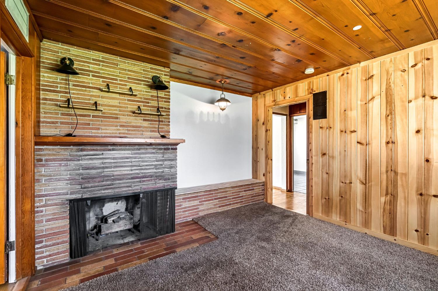 3703 N Augusta St, Fresno, CA 93726