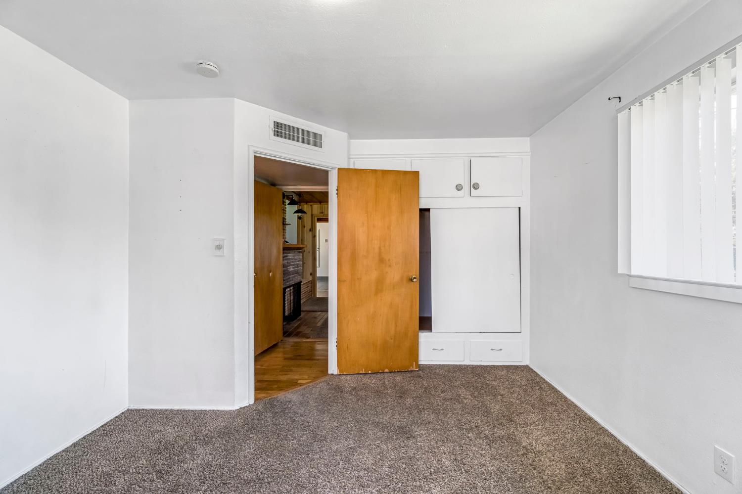 3703 N Augusta St, Fresno, CA 93726