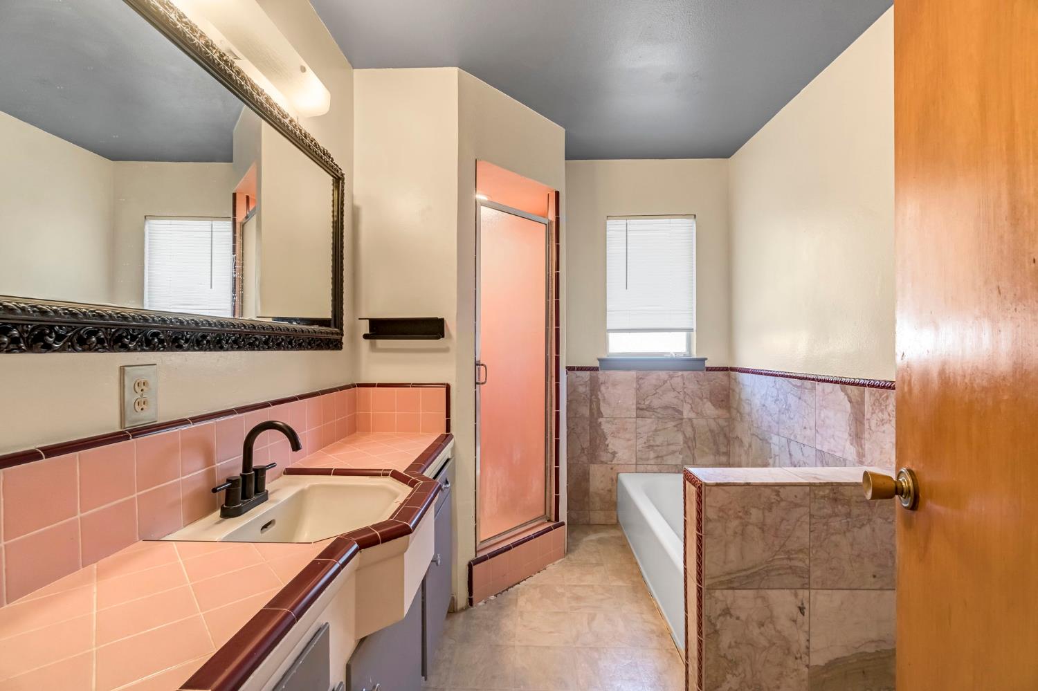 3703 N Augusta St, Fresno, CA 93726