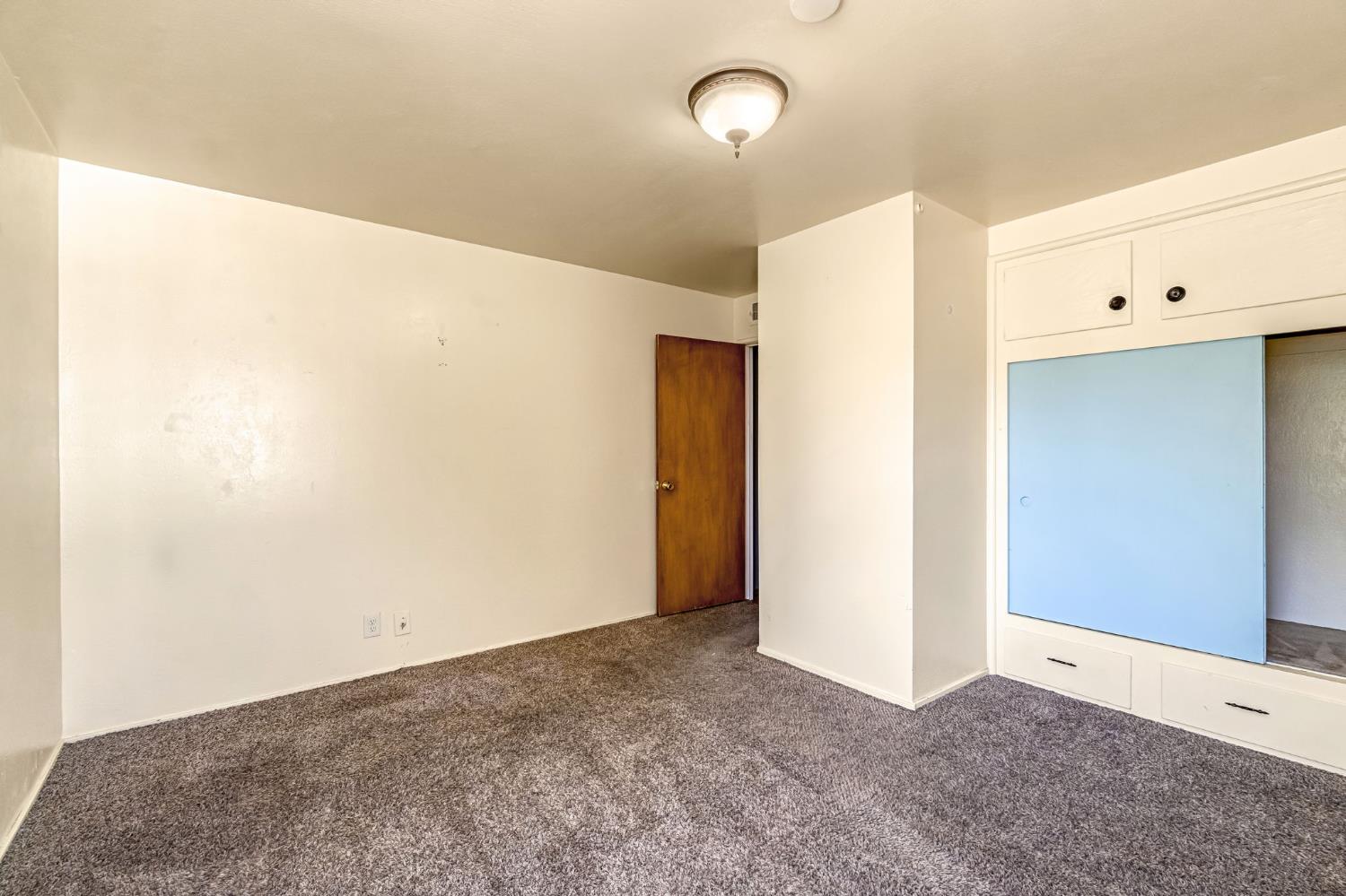 3703 N Augusta St, Fresno, CA 93726