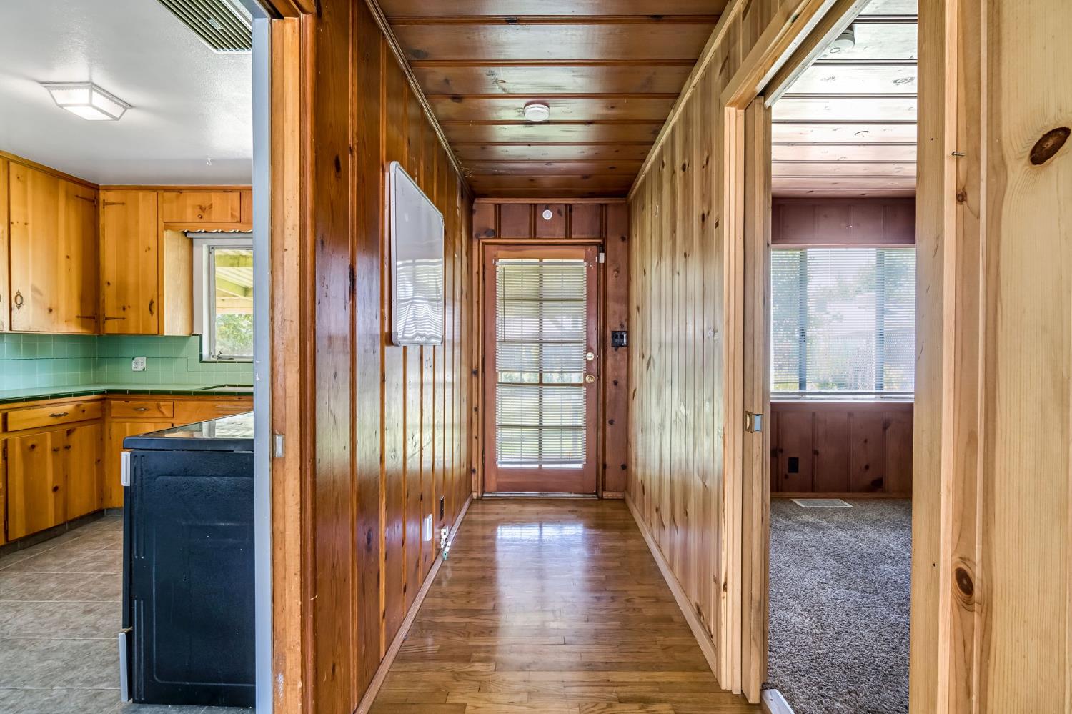 3703 N Augusta St, Fresno, CA 93726