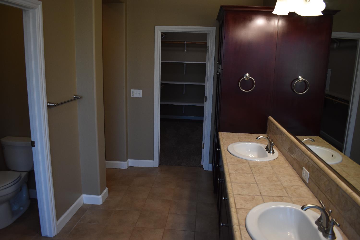 3154 Mitchell Ave, Clovis, CA 93619