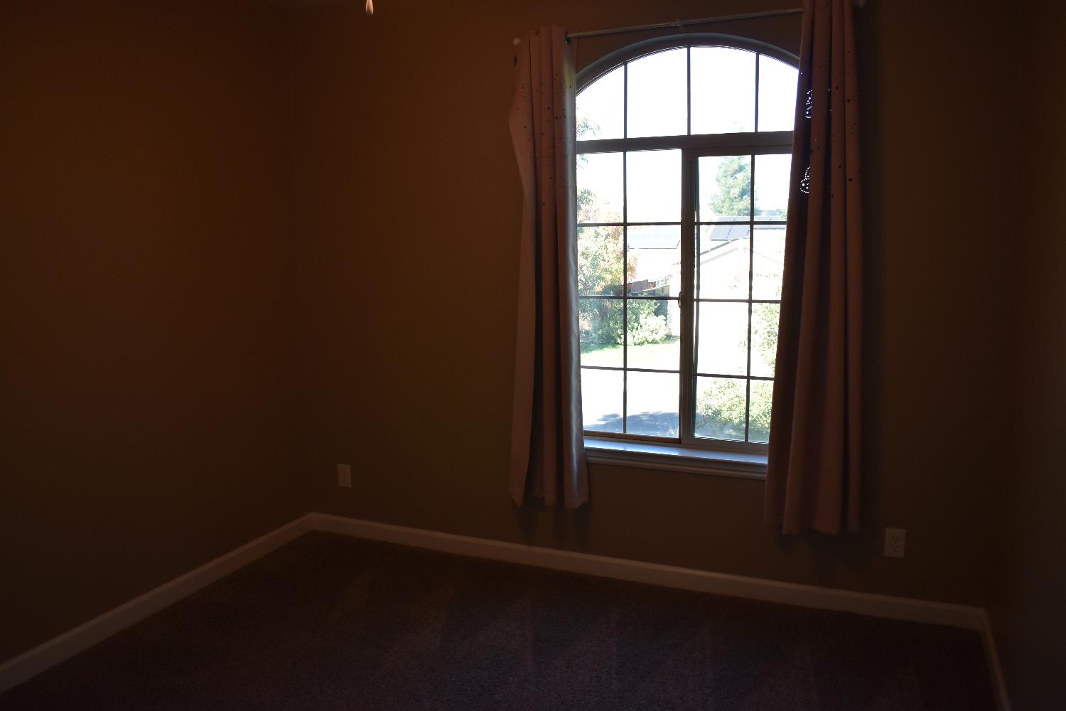 3154 Mitchell Ave, Clovis, CA 93619