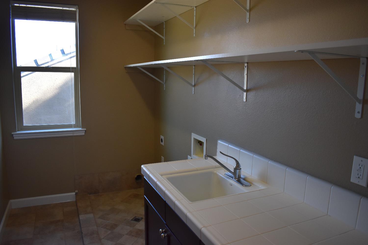 3154 Mitchell Ave, Clovis, CA 93619