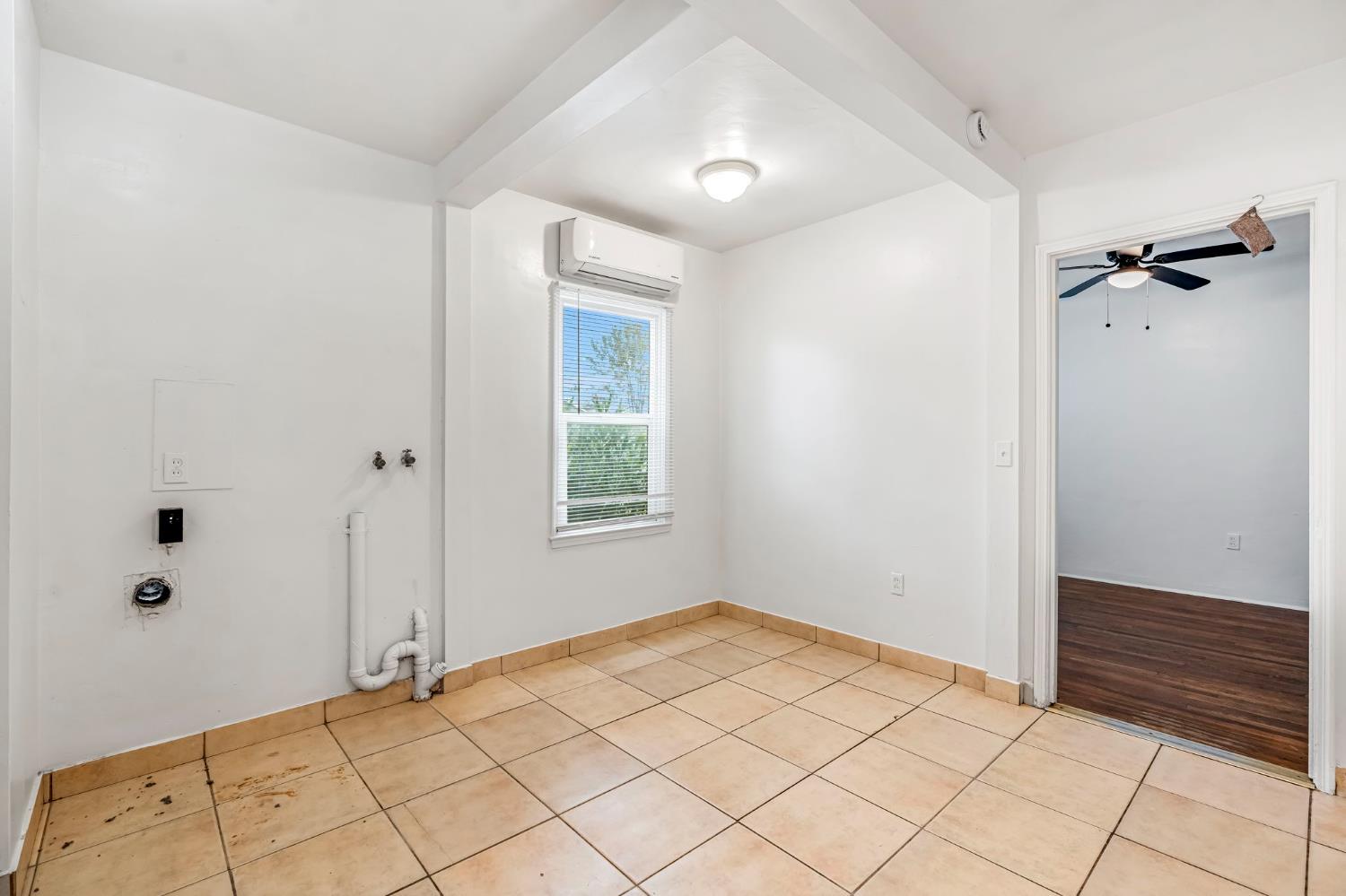 424 E Cambridge, Fresno, CA 93704