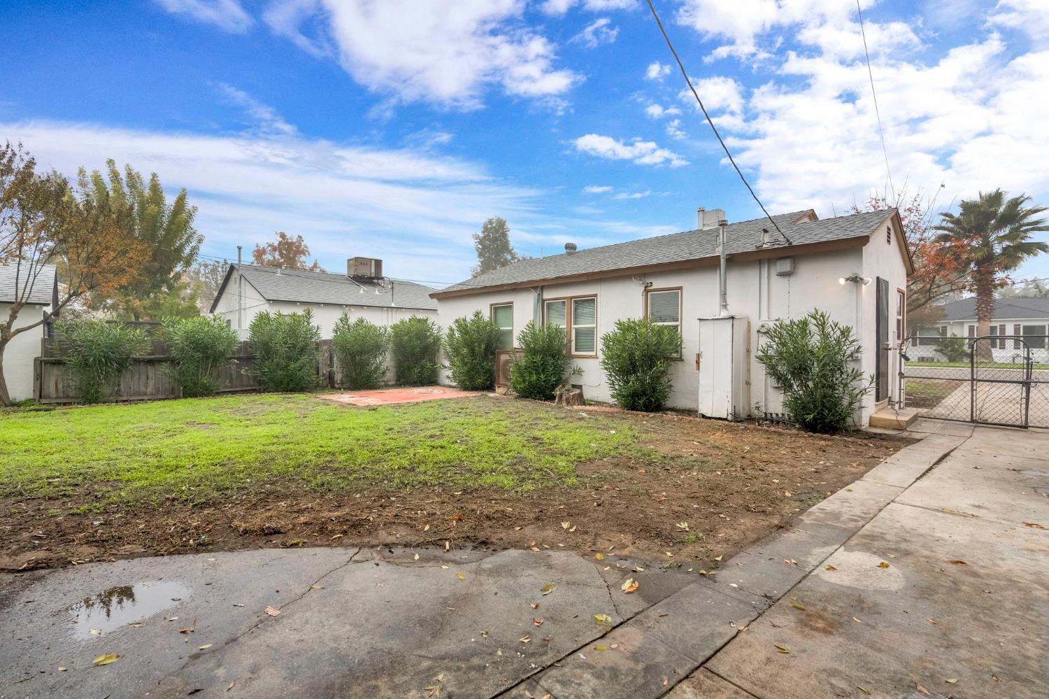 424 E Cambridge, Fresno, CA 93704