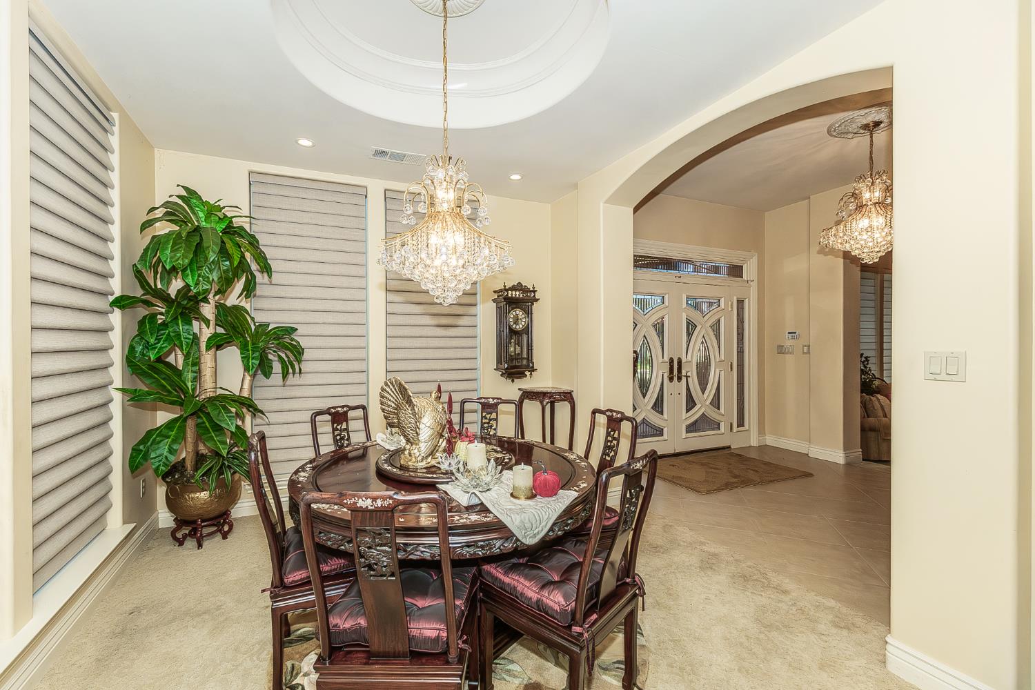 2135 SE Cottonwood Cir, Visalia, CA 93277