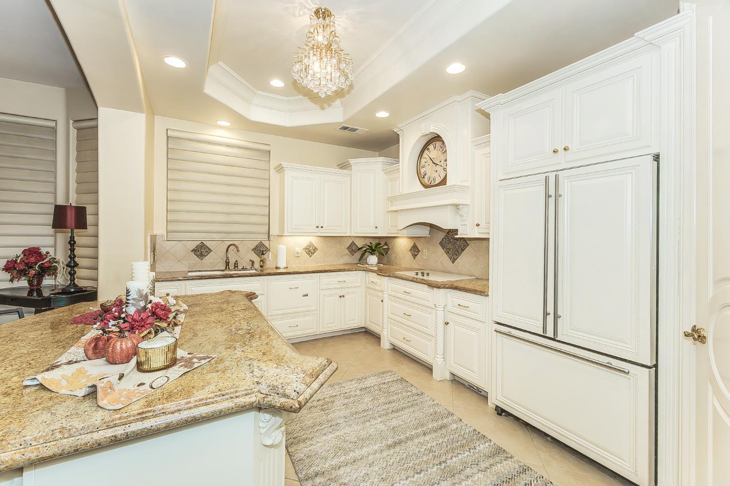 2135 SE Cottonwood Cir, Visalia, CA 93277