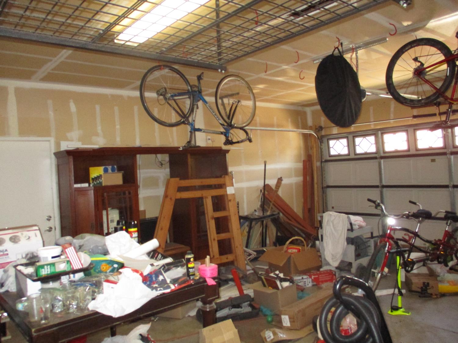 5588 E Pitt Ave, Fresno, CA 93727