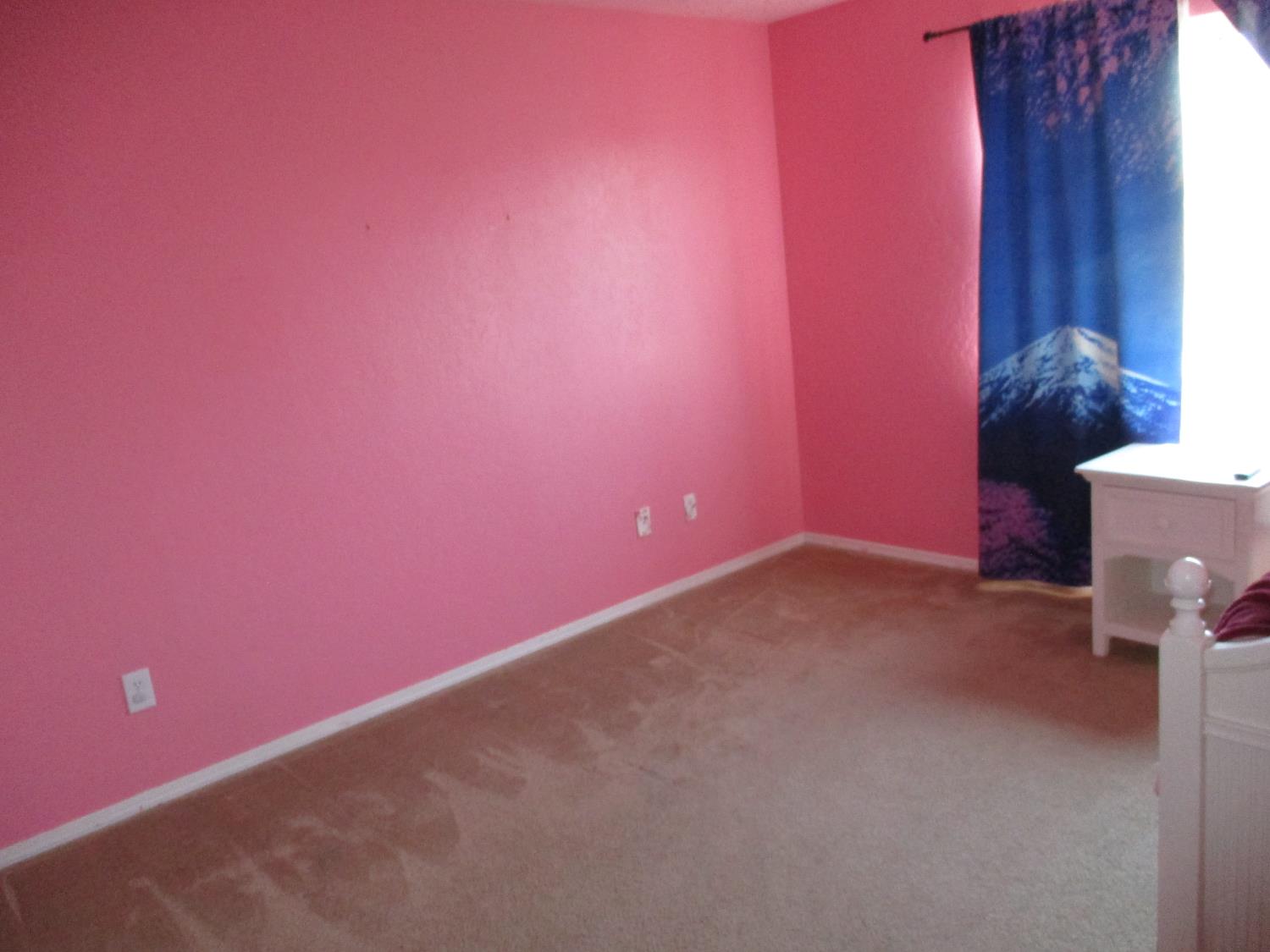 5588 E Pitt Ave, Fresno, CA 93727