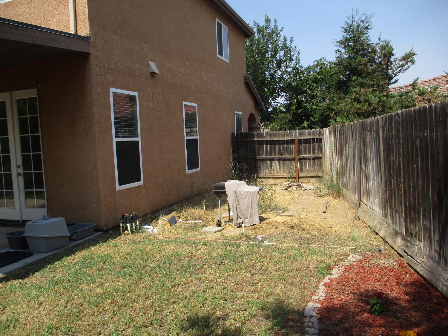 5588 E Pitt Ave, Fresno, CA 93727