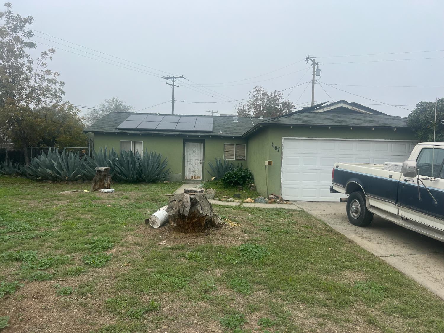 1167 Cling Cir, Hanford, CA 93230