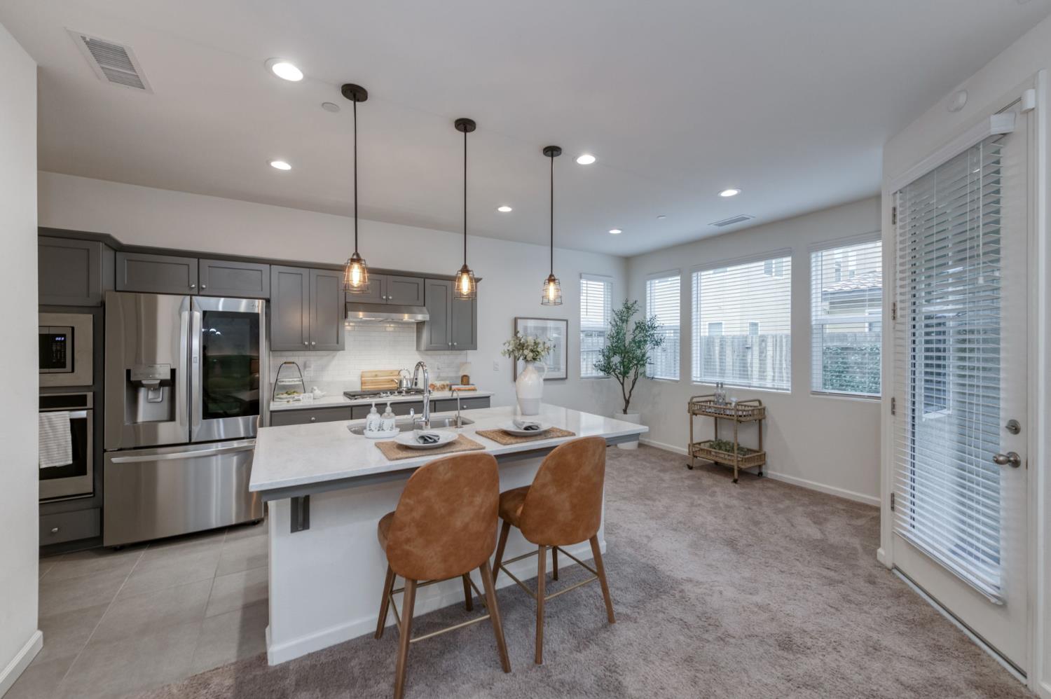 116 Aria Ave S, Madera, CA 93636