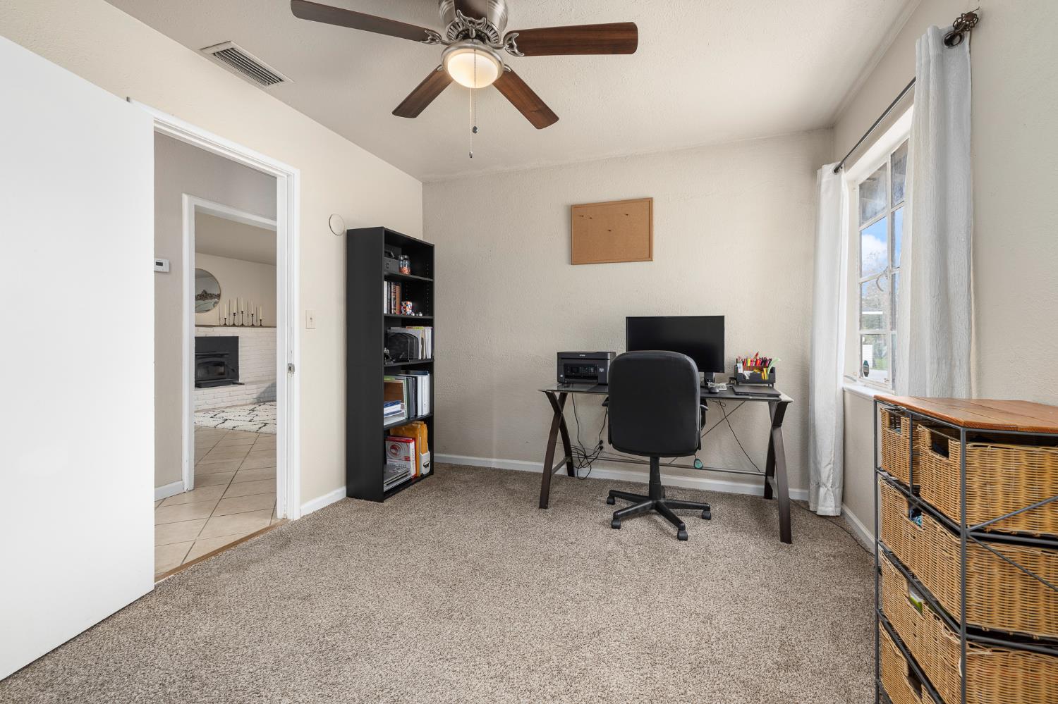 3310 E Hampton Way, Fresno, CA 93726