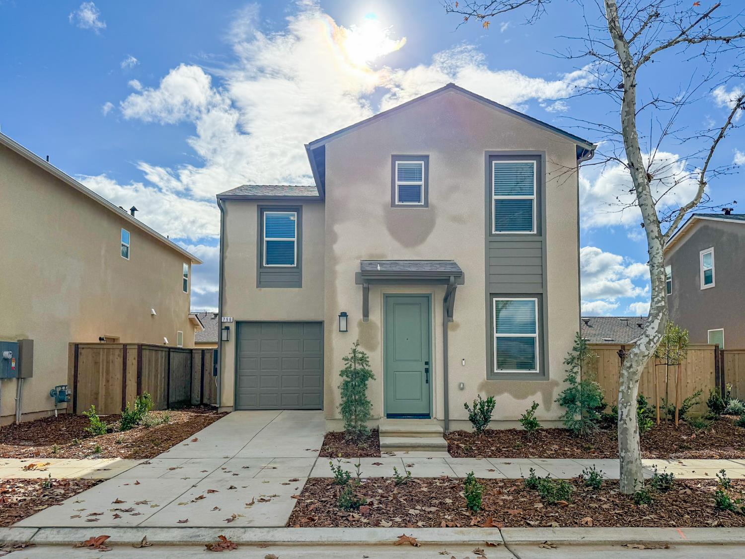 796 Laina Ave, Madera, CA 93636