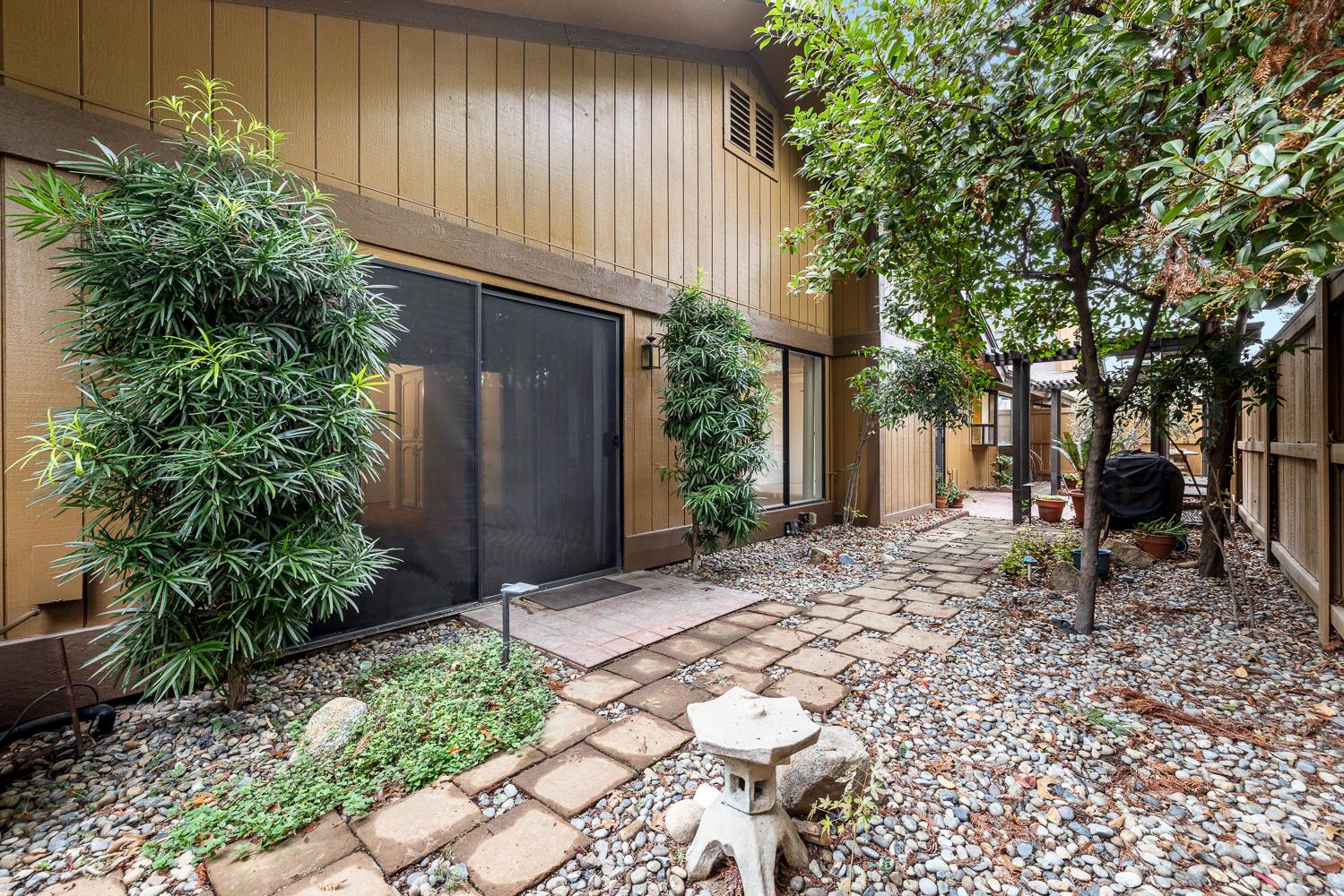 6300 N Palm #109, Fresno, CA 93704