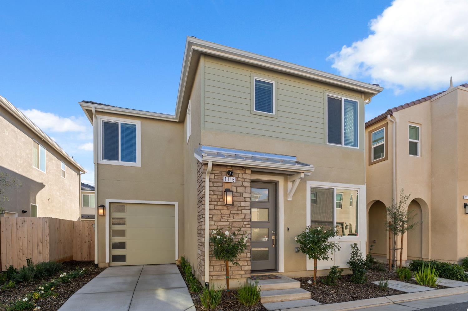 1116 Elevations Way W, Madera, CA 93636