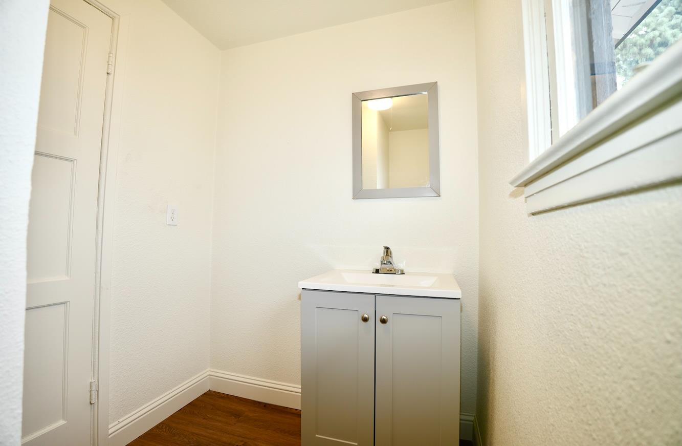 1305 E Fedora, Fresno, CA 93704