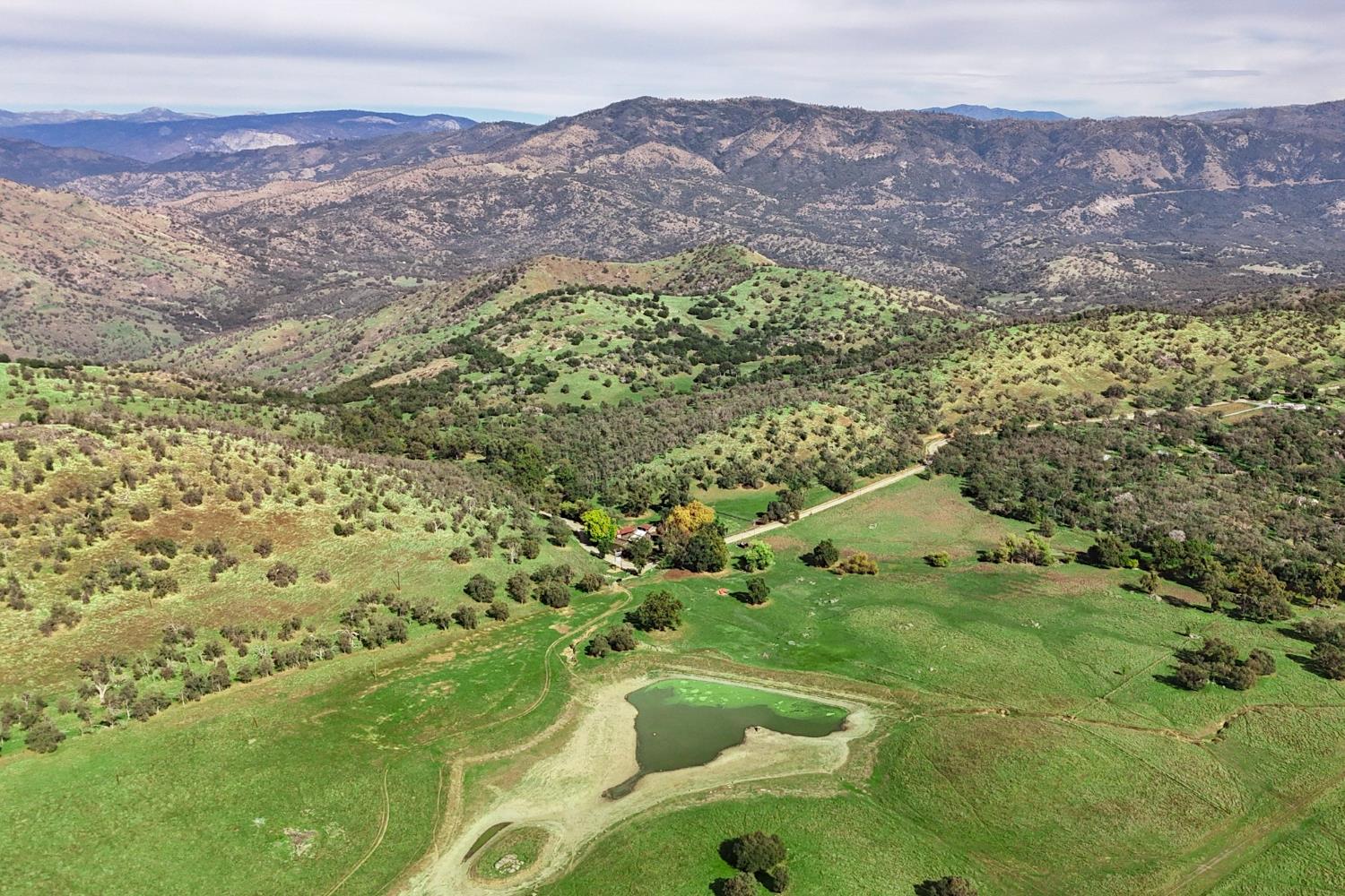 35294 Ruth Hill Rd, Yokuts Valley, CA 93675