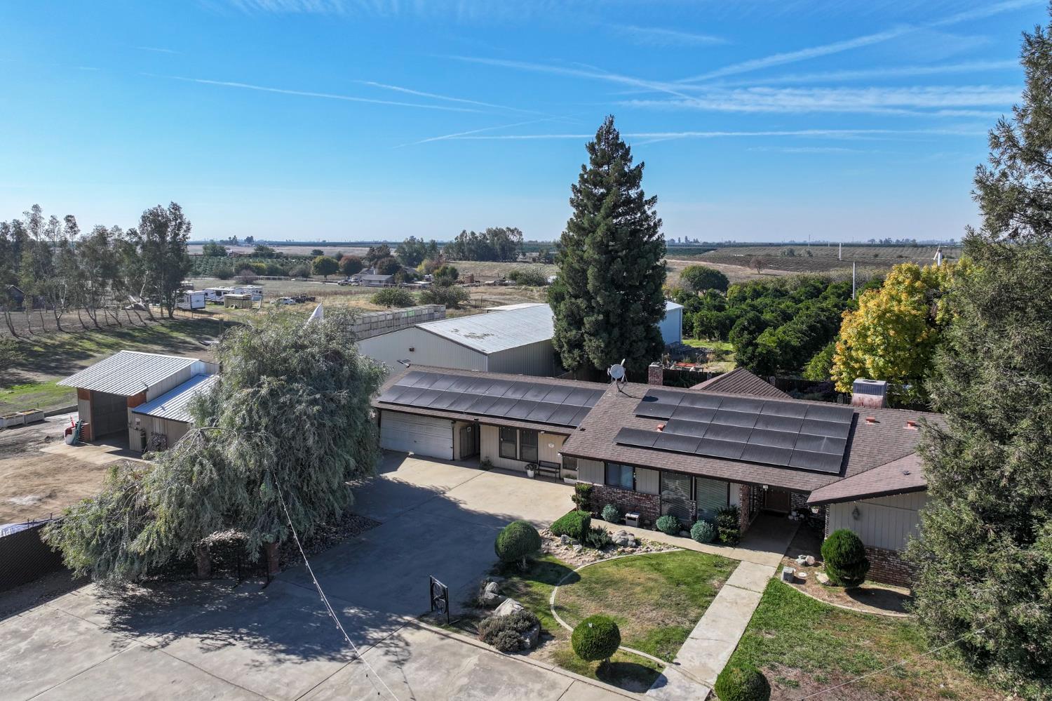 8521 Road 256, Terra Bella, CA 93270