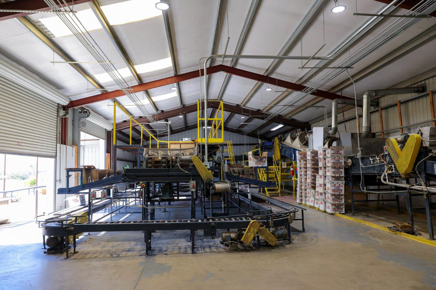 8521 Road 256, Terra Bella, CA 93270