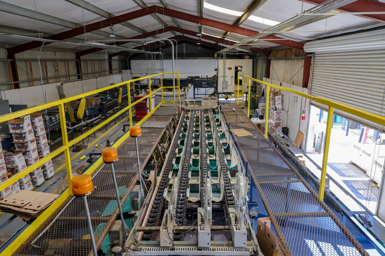 8521 Road 256, Terra Bella, CA 93270