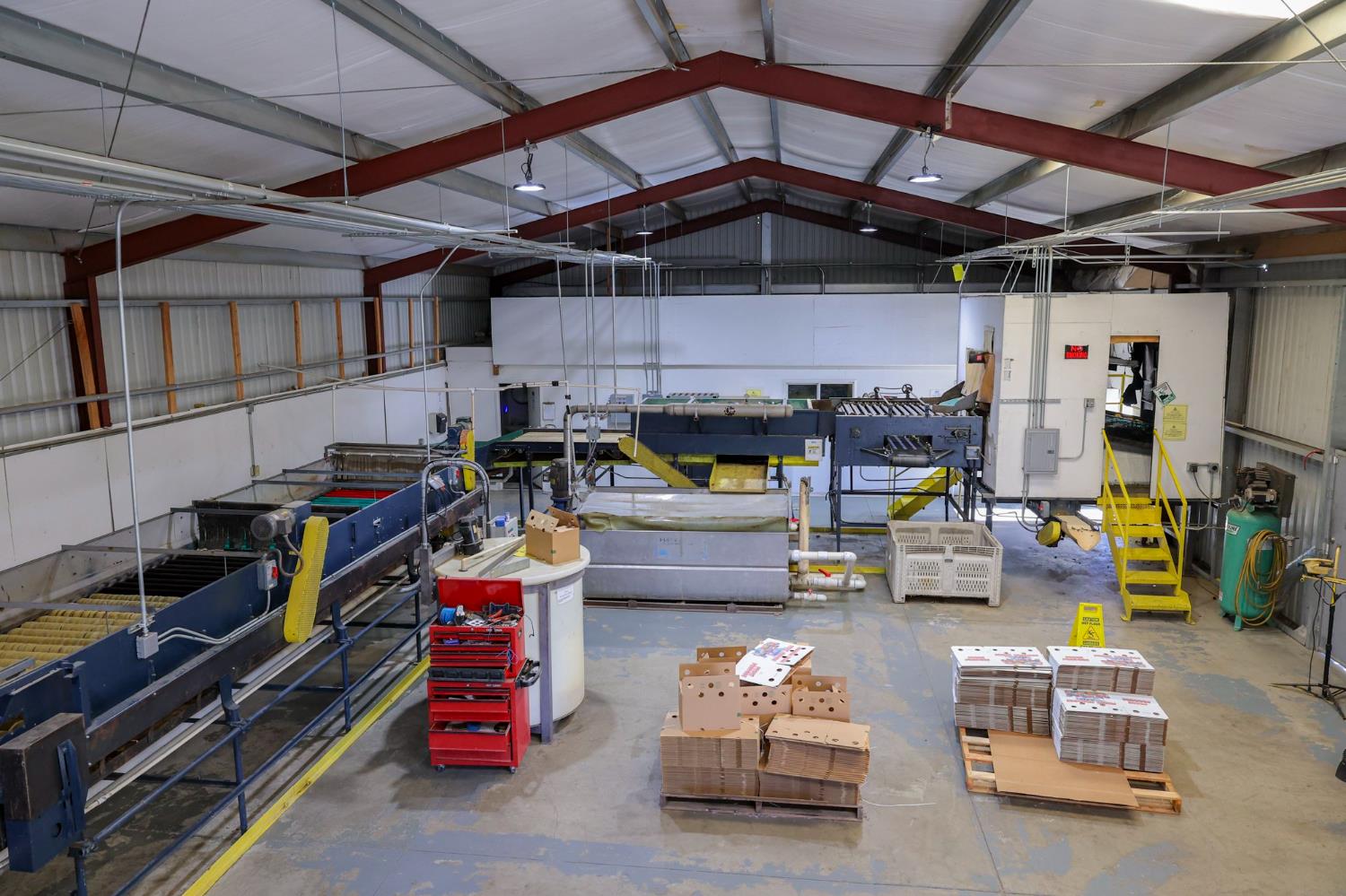 8521 Road 256, Terra Bella, CA 93270