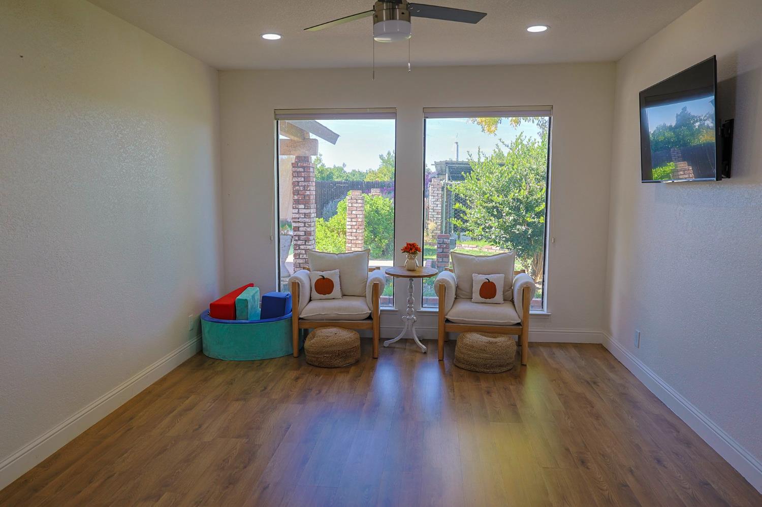 8521 Road 256, Terra Bella, CA 93270