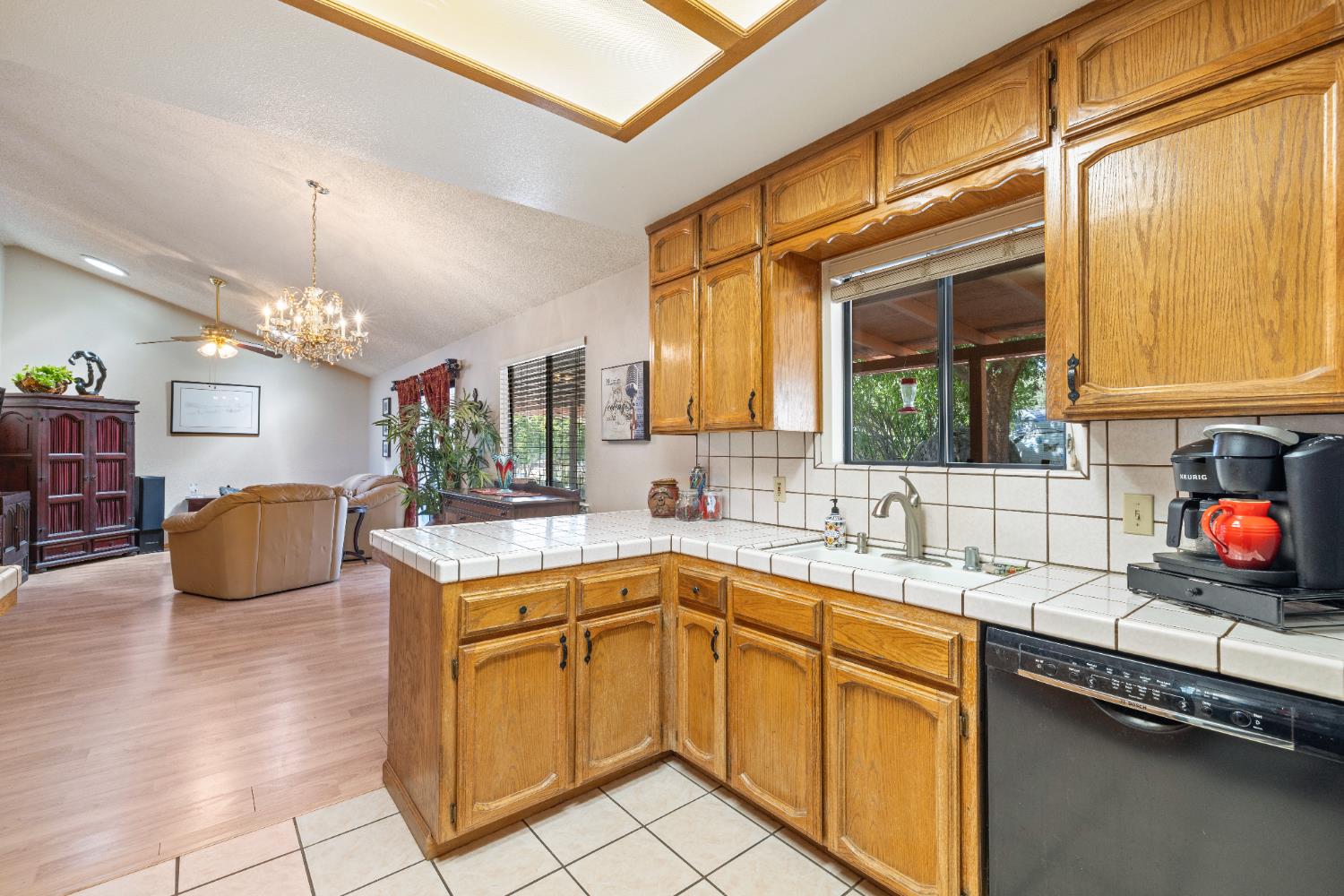 30674 Titan Dr, Coarsegold, CA 93614