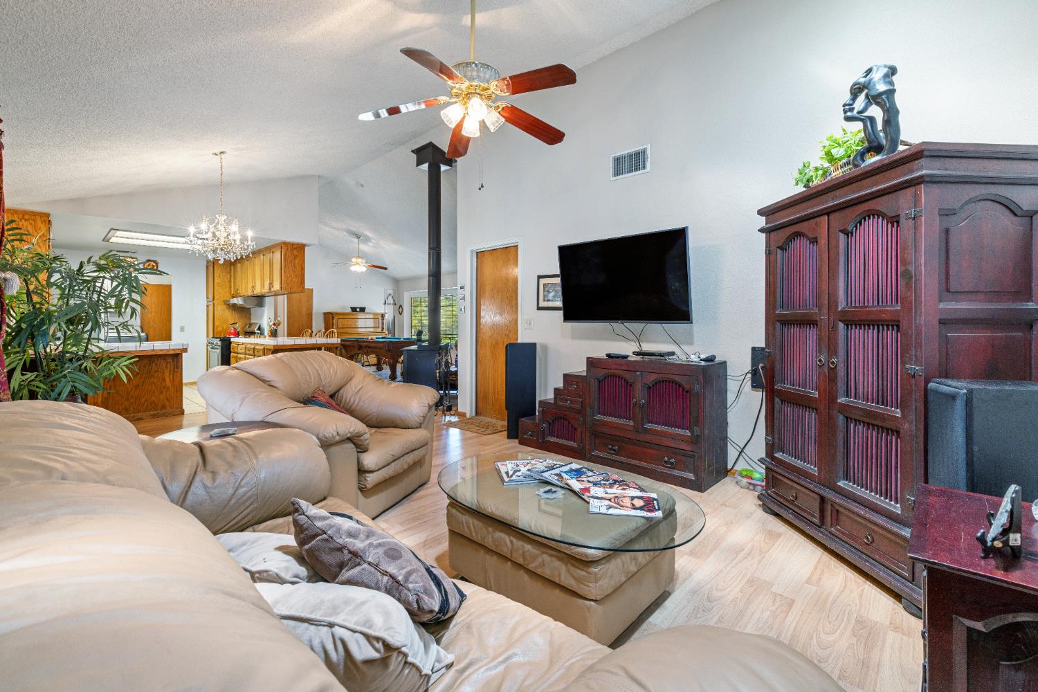 30674 Titan Dr, Coarsegold, CA 93614