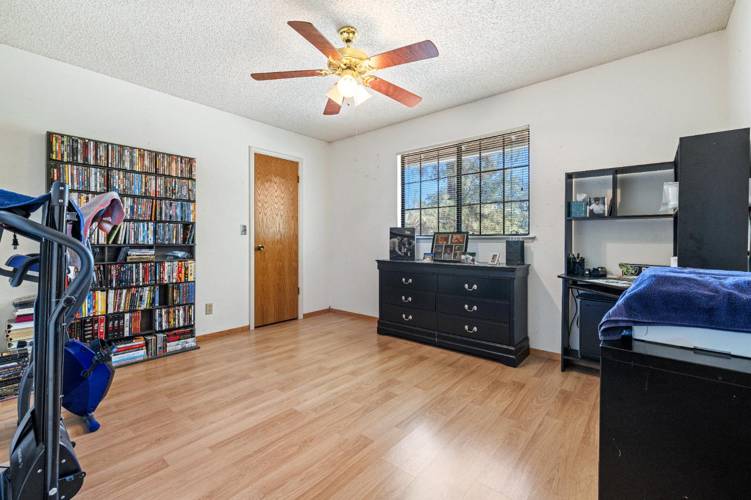 30674 Titan Dr, Coarsegold, CA 93614