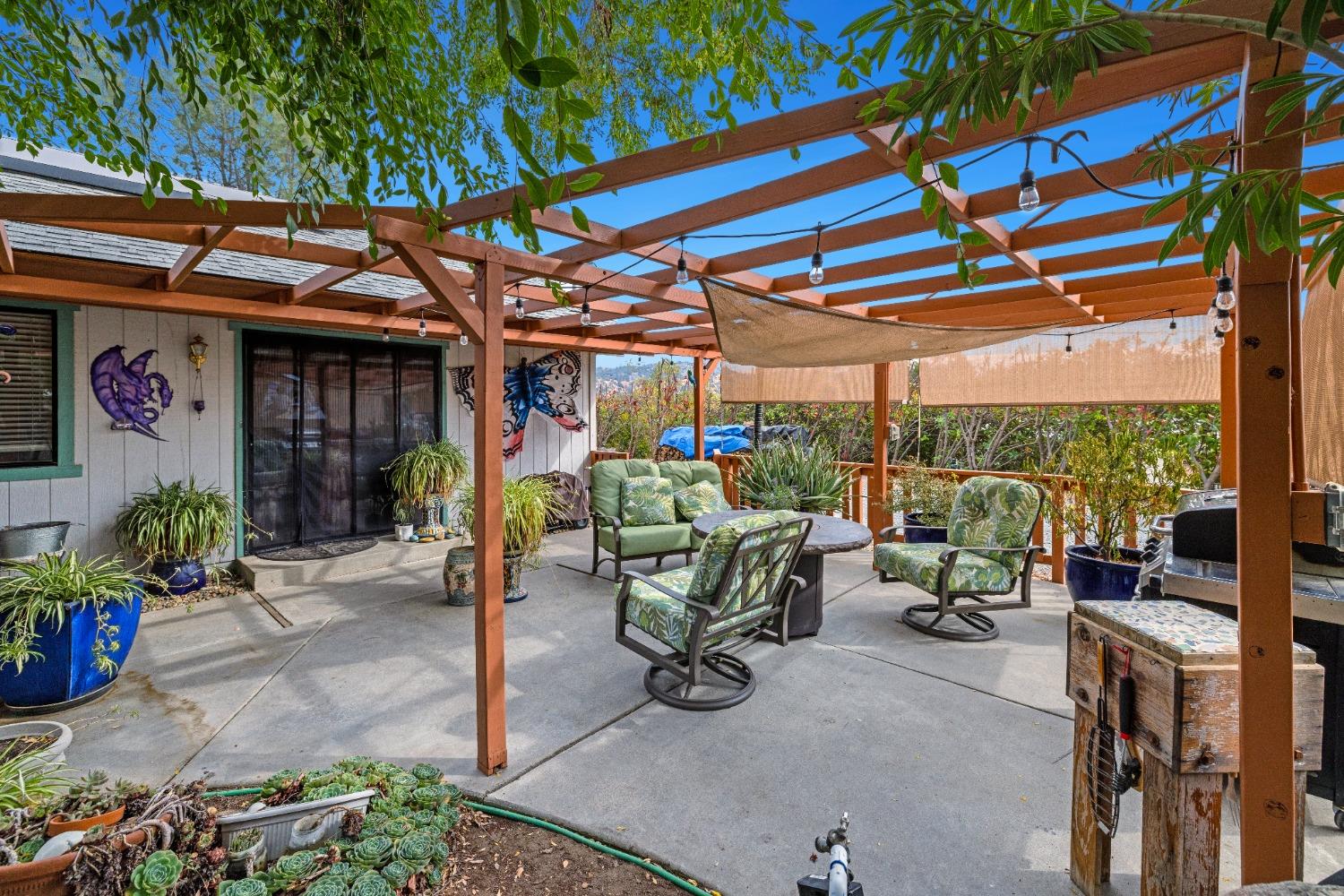 30674 Titan Dr, Coarsegold, CA 93614