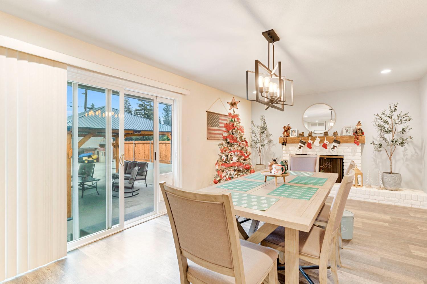 1313 De Cesari Ave, Madera, CA 93637